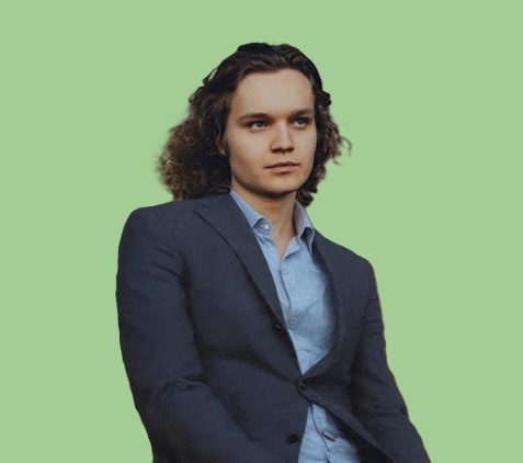 Petter Ströbaek: Den unga artisten med komikerlegenden som pappa